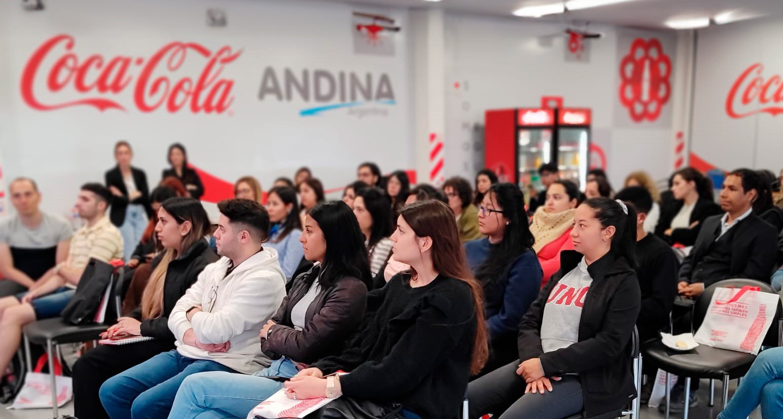 Jornada de Puertas Abiertas en Coca Cola Andina